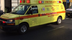 اصابة خطرة لرجل "35 عاماً" اثر تعرضه للطعن في بات يام واعتقال مشتبه 